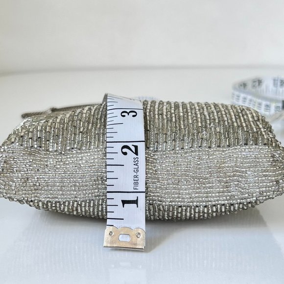 Vintage Magid 1960s Beaded Silver Art Deco Style Kiss-Lock Small Clasp Purse - Picture 9 of 10